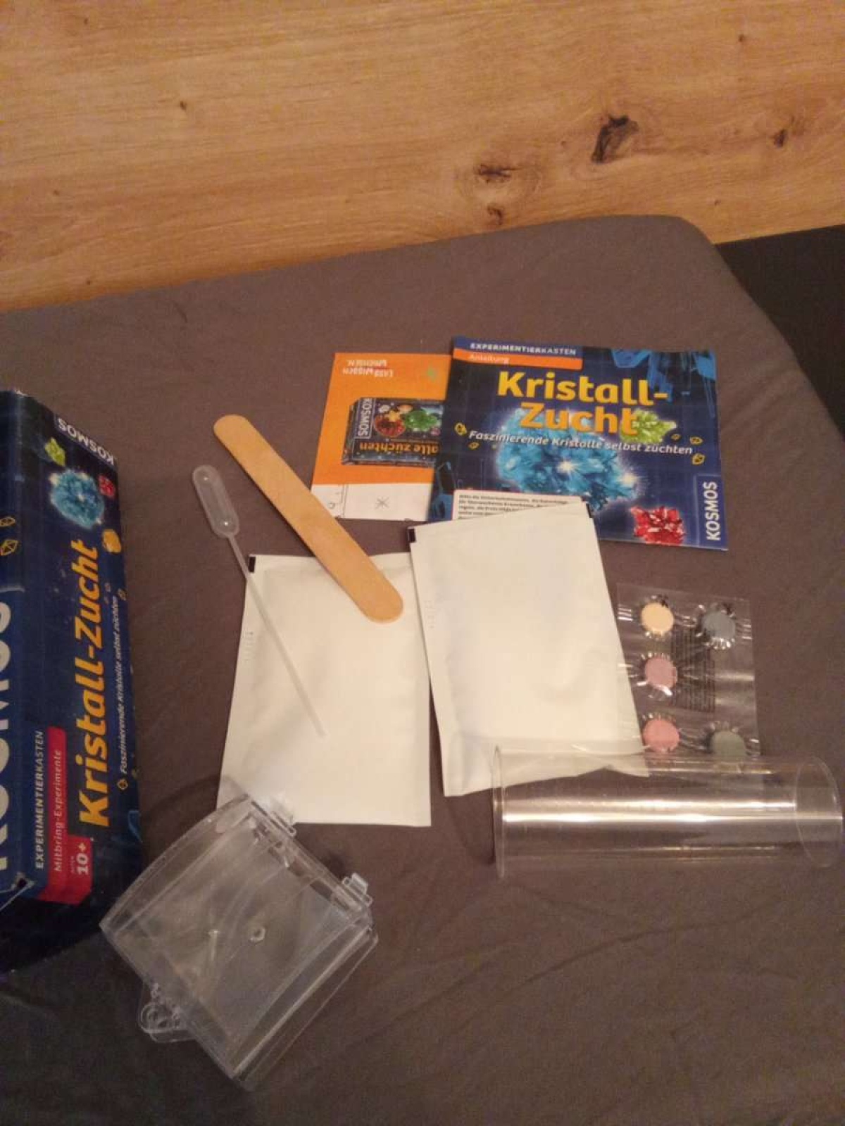 Sehr schönes Experimentier Set von Kosmos abzugeben, Kristall zucht.