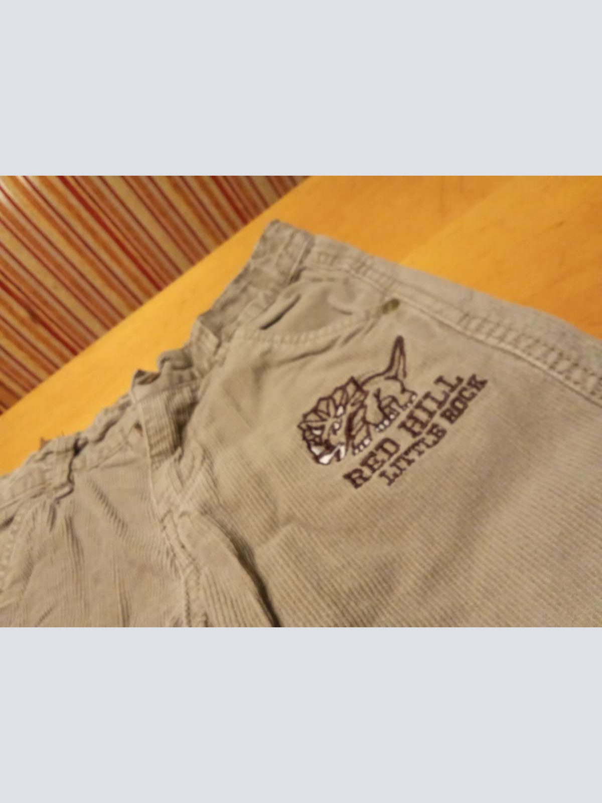 Sehr schöne Cord Hose von Dopodopo in gr. 122 abzugeben