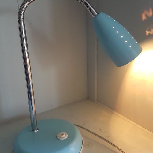 Vintage babyblauw bureaulampje - jaren 80/90