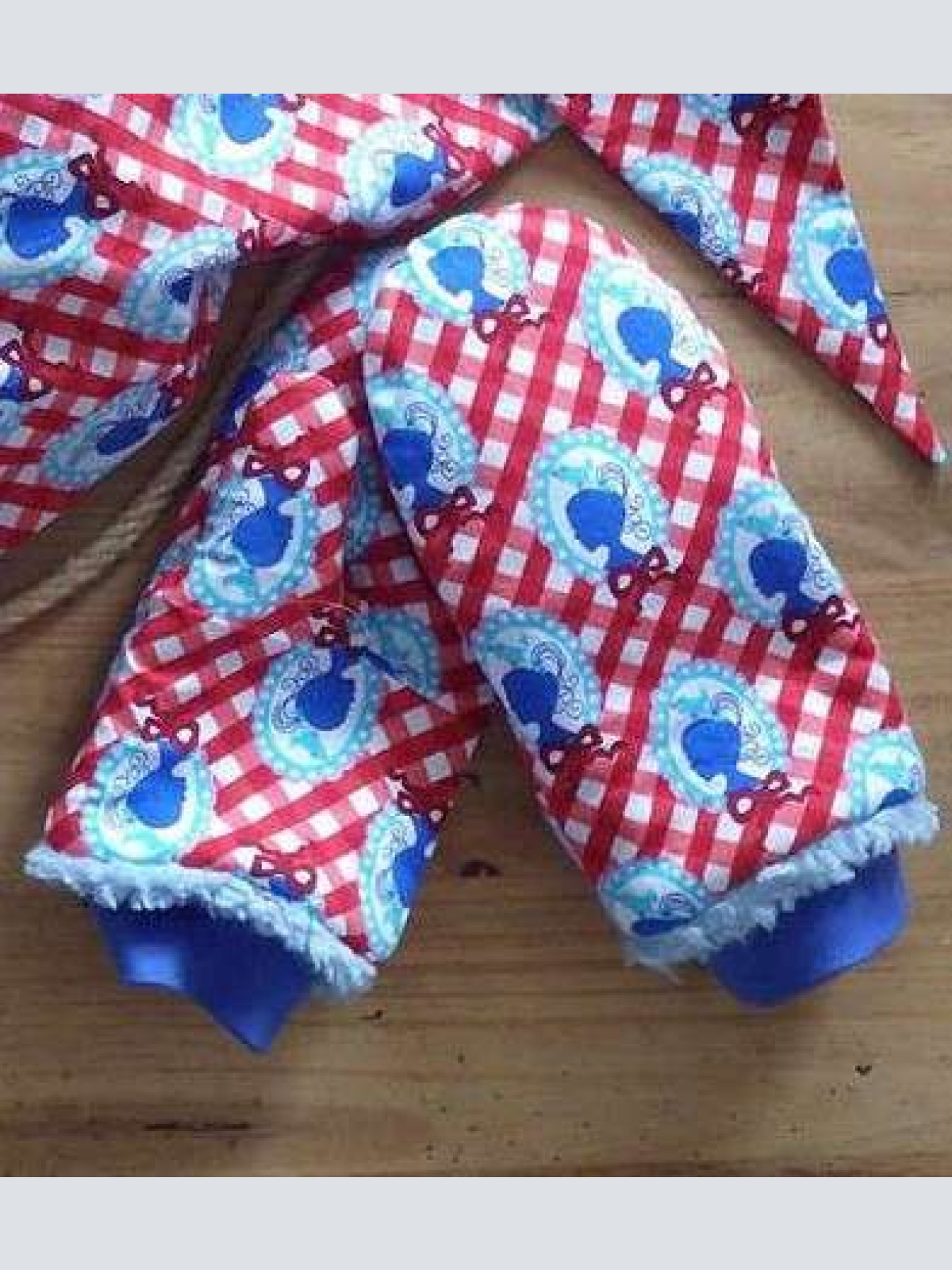 Fäustlinge Aschenputtel Hazel rot