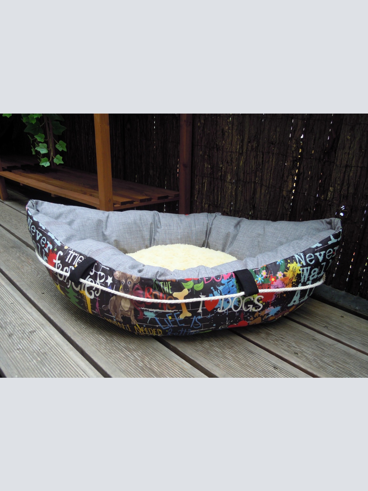 Hunde.-Katzenbett Boot Wuffz of Graffitischön