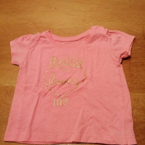 Sehr schönes Shirt in gr. 74 abzugeben.