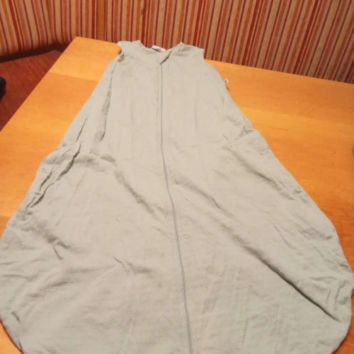 Sehr schöner dünner Schlafsack von Jacky in gr. 86 abzugeben.