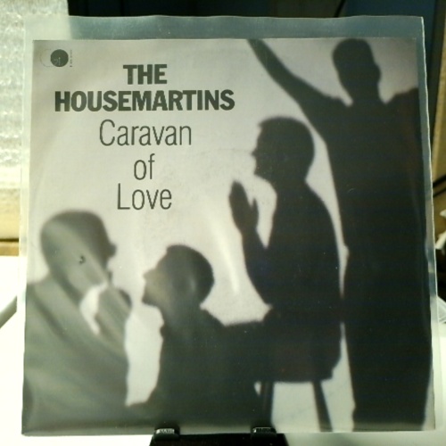 SINGLE / The Housemartins – Caravan Of Love