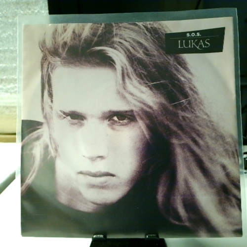 SINGLE / Lukas – S.O.S.