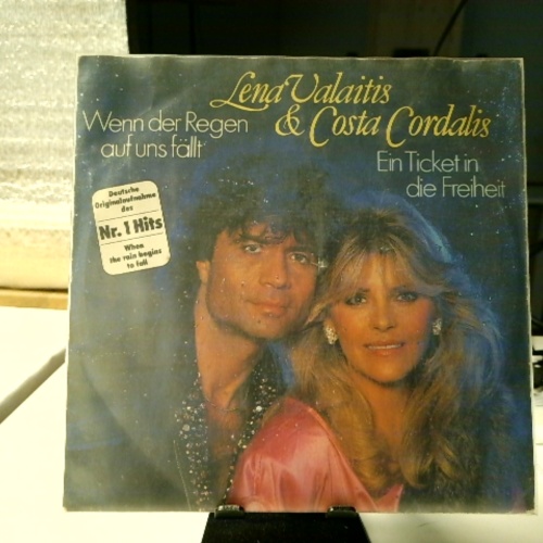 SINGLE / Lena Valaitis & Costa Cordalis – Wenn Der Regen Auf Uns Fällt