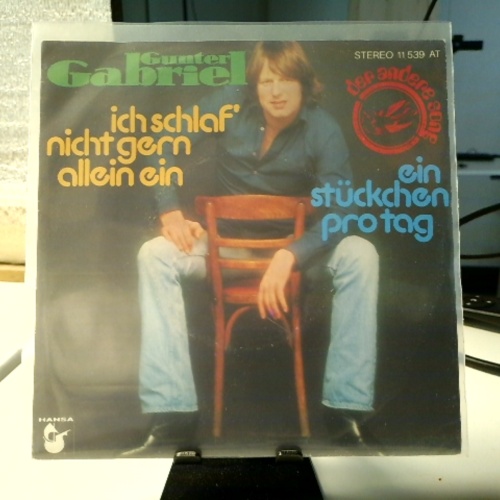 SINGLE / Gunter Gabriel – Ich Schlaf' Nicht Gern Allein Ein / Ein Stückchen Pro Tag