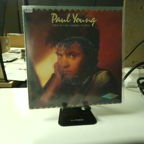SINGLE / Paul Young – Love Of The Common People