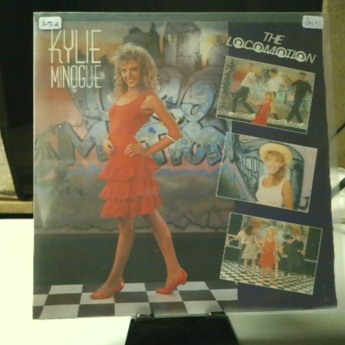 SINGLE / Kylie Minogue – The Loco-Motion