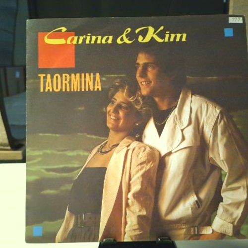 SINGLE / Carina & Kim – Taormina
