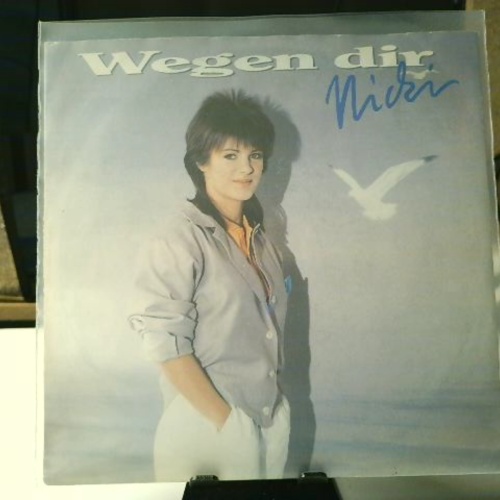 SINGLE / Nicki – Wegen Dir