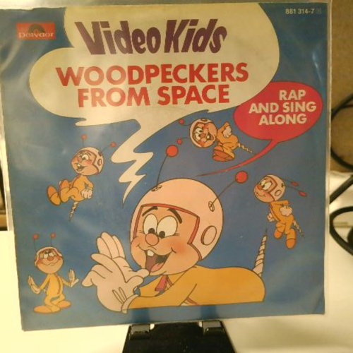 SINGLE / Video Kids – Woodpeckers From Space