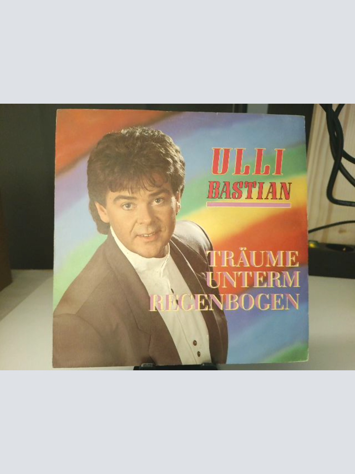 SINGLE / Ulli Bastian – Träume Unterm Regenbogen