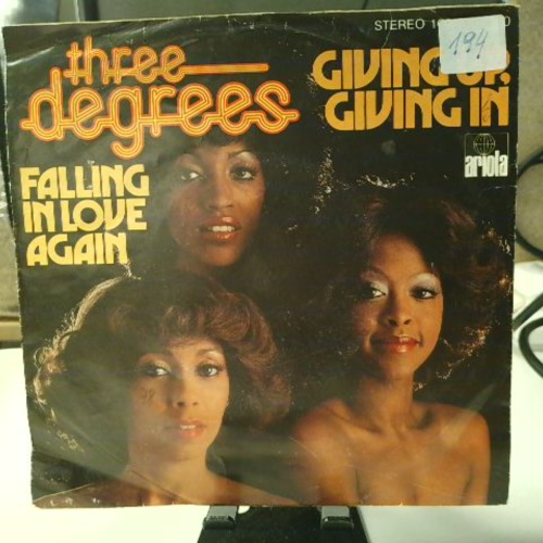SINGLE / Three Degrees* – Giving Up, Giving In