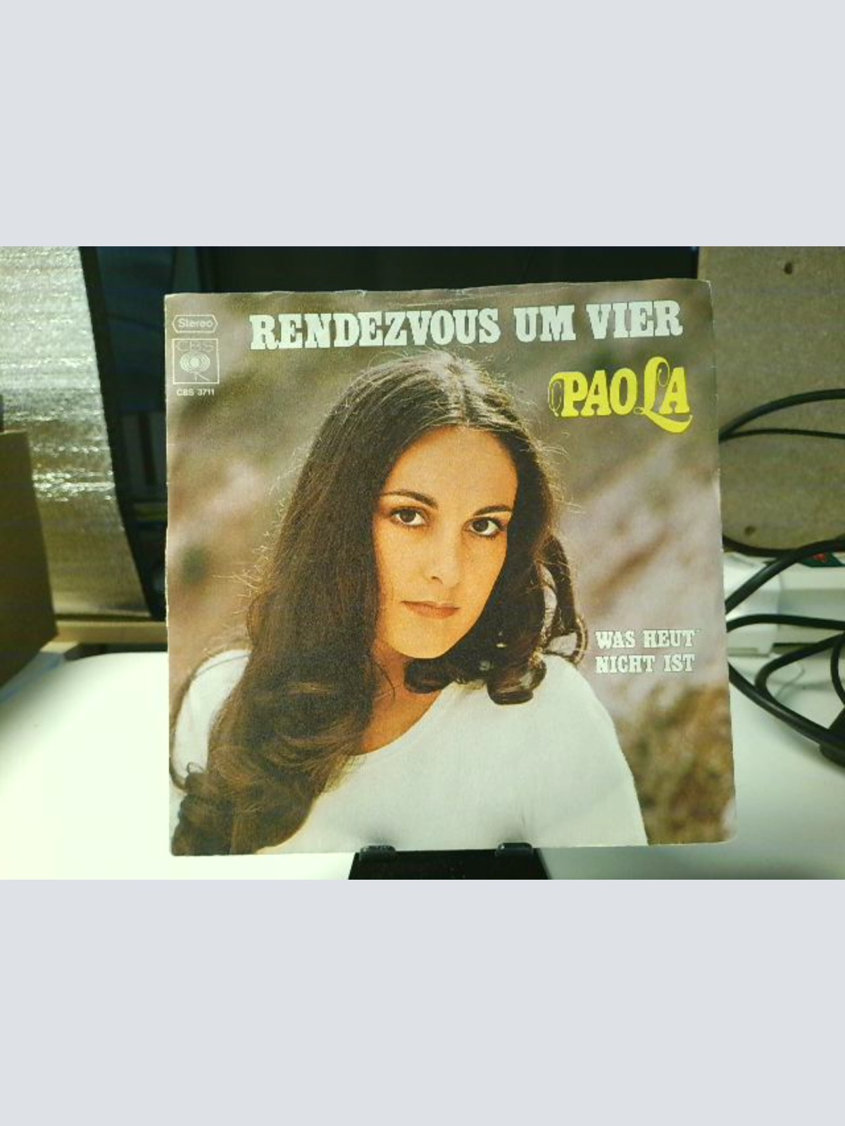 SINGLE / Paola (2) – Rendezvous Um Vier