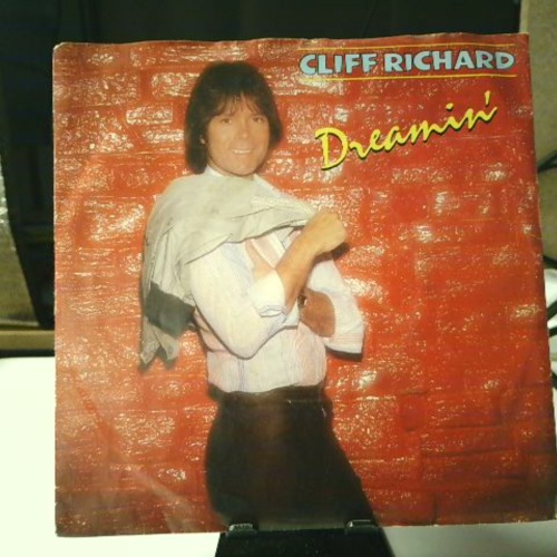SINGLE / Cliff Richard – Dreamin'