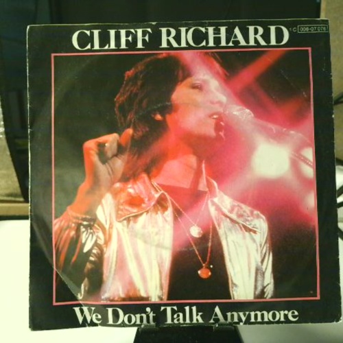 SINGLE / Cliff Richard – We Don't Talk Anymore