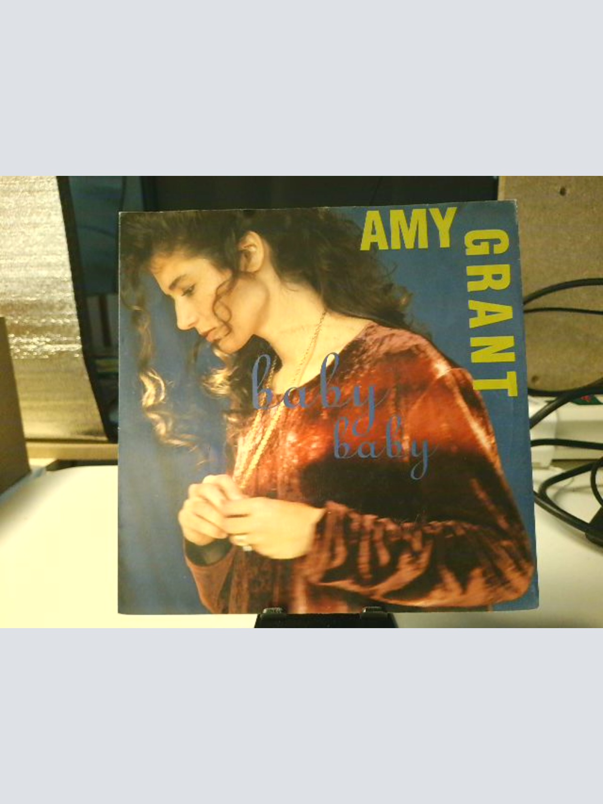 SINGLE / Amy Grant – Baby Baby