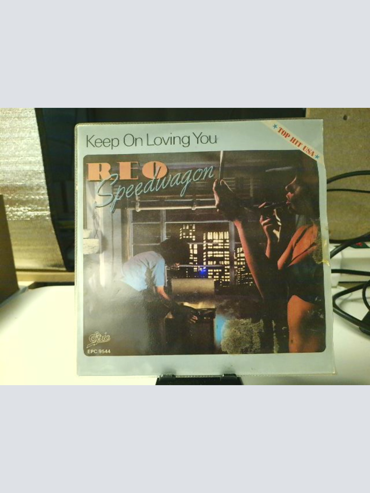 SINGLE / REO Speedwagon – Keep On Loving You