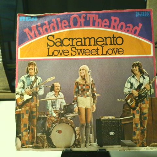 SINGLE / Middle Of The Road – Sacramento
