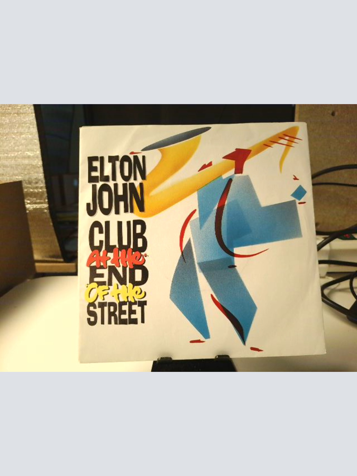 SINGLE / Elton John – Club At The End Of The Street