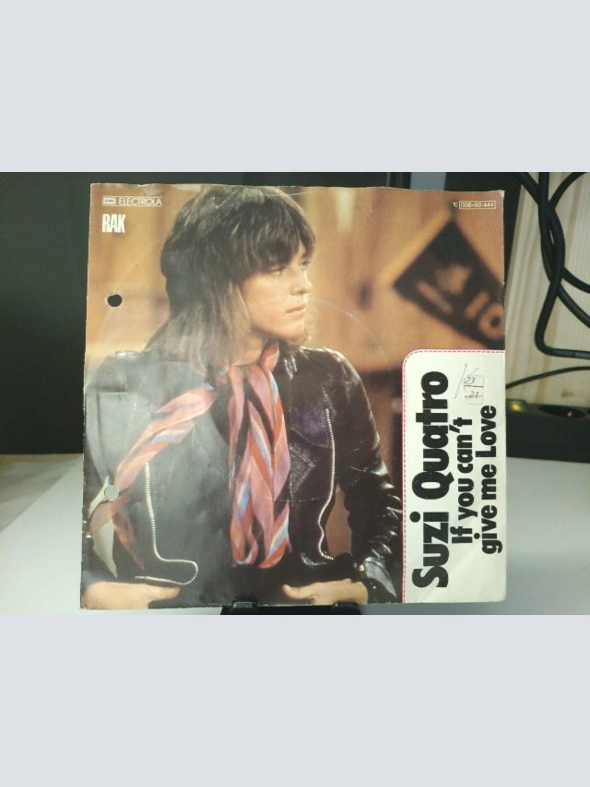 SINGLE / Suzi Quatro – If You Can't Give Me Love