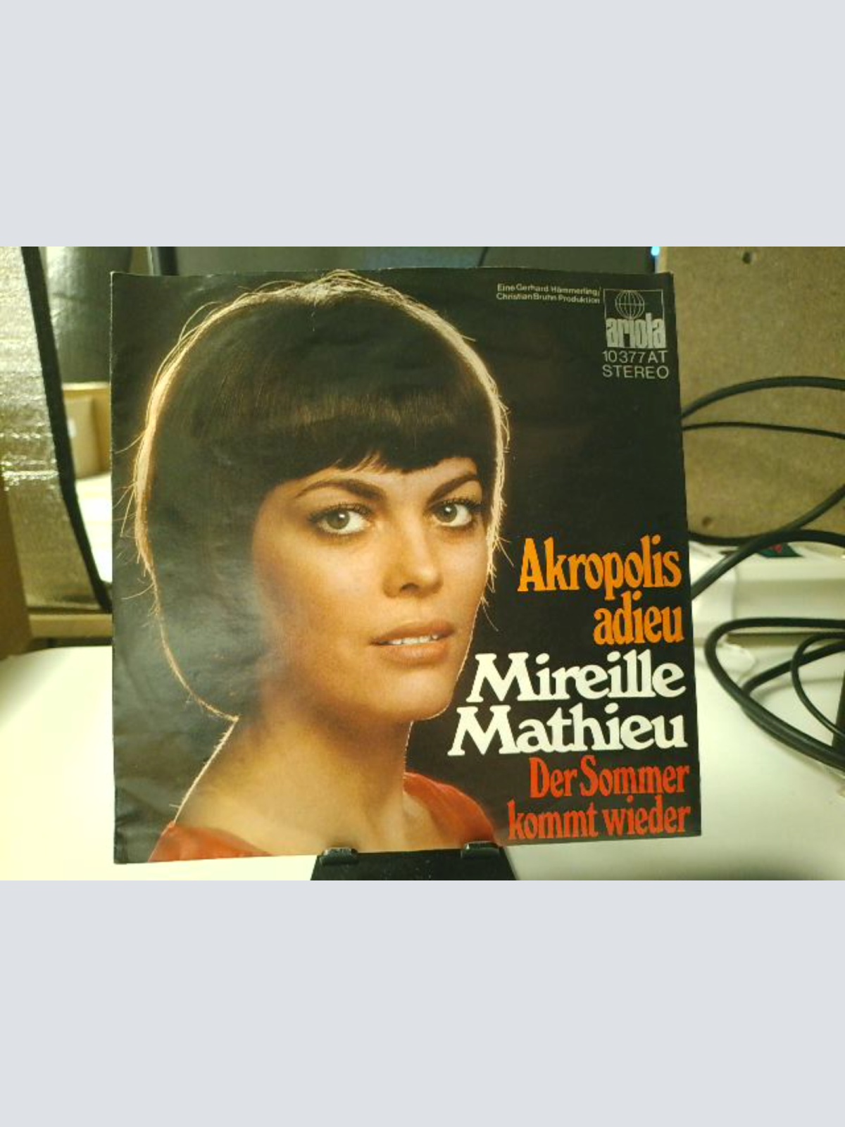 SINGLE / Mireille Mathieu – Akropolis Adieu