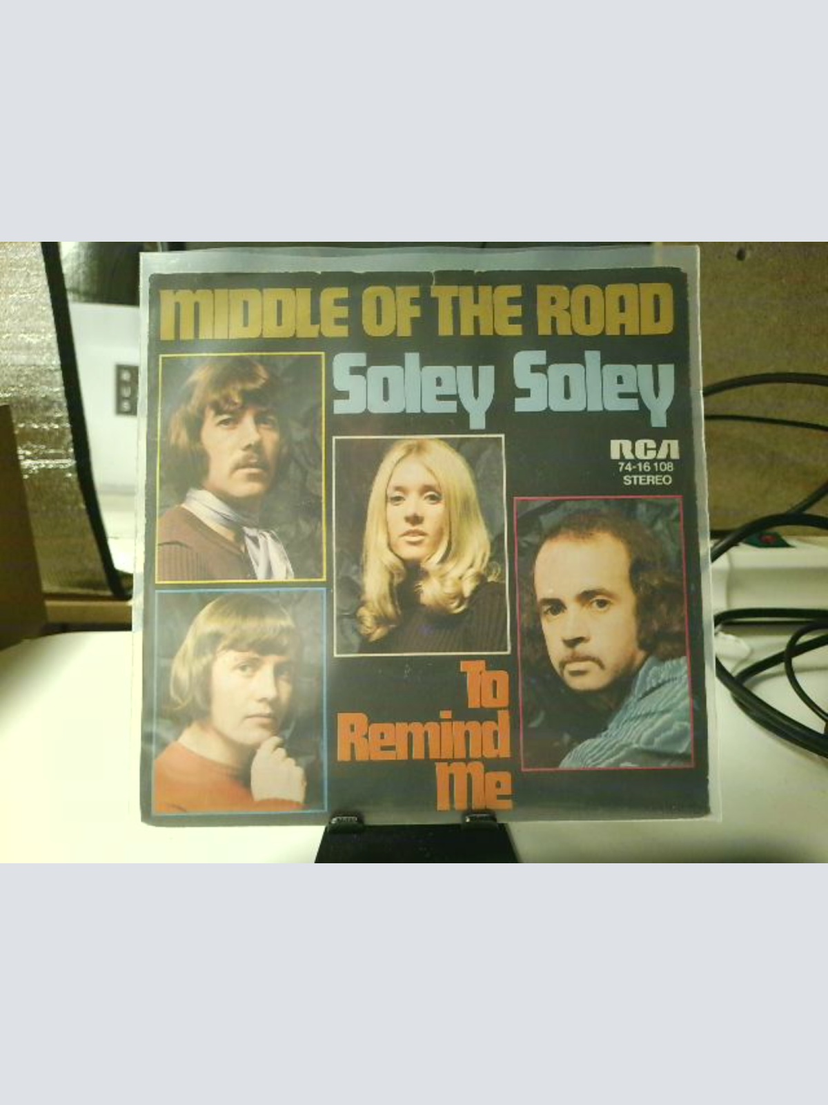 SINGLE / Middle Of The Road – Soley Soley