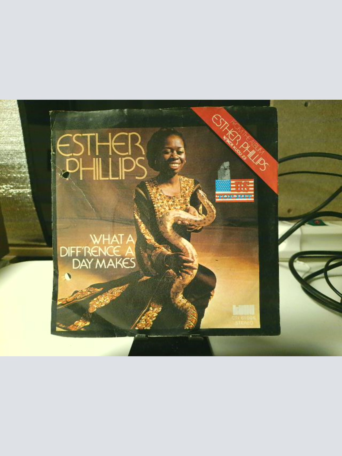 SINGLE / Esther Phillips – What A Diff'rence A Day Makes