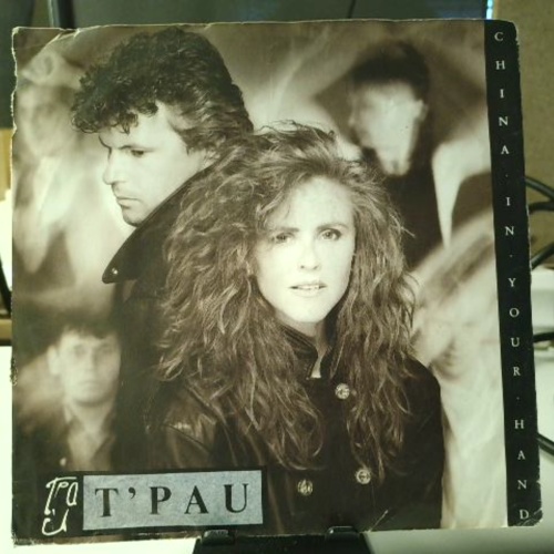 SINGLE / T'Pau – China In Your Hand