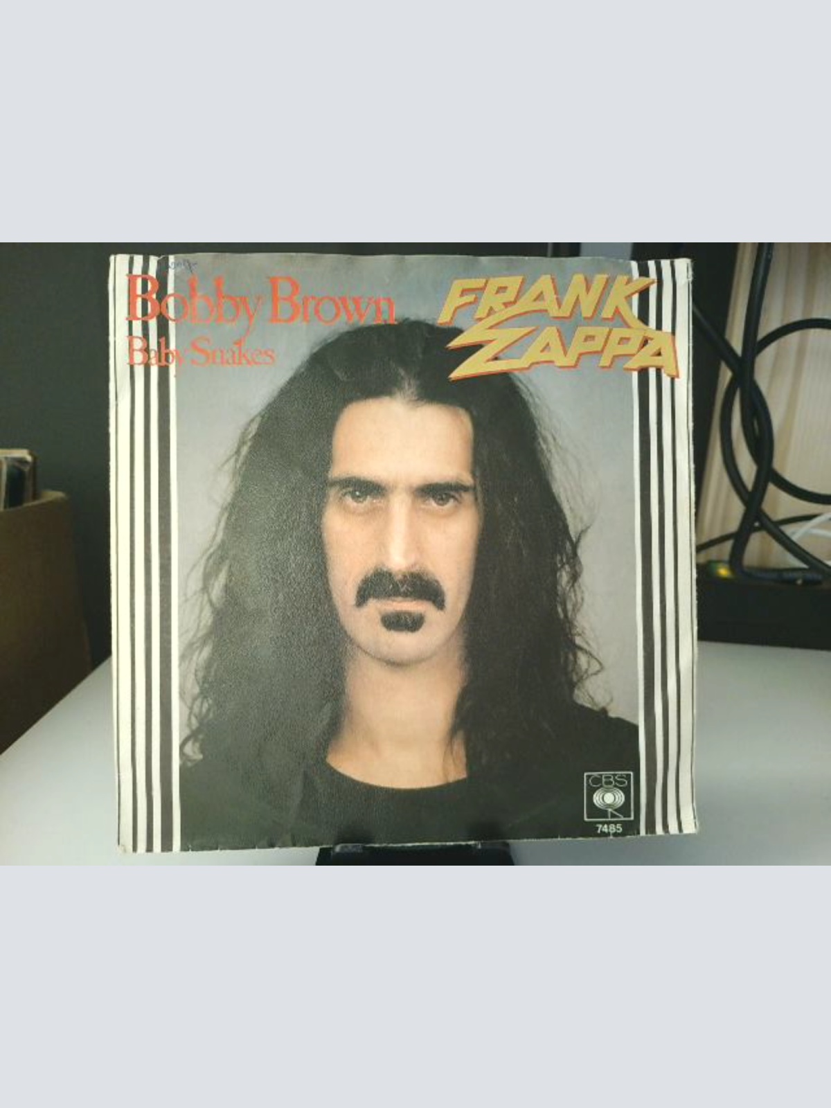 SINGLE / Frank Zappa – Bobby Brown