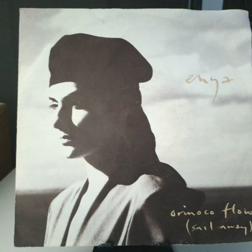 SINGLE / Enya – Orinoco Flow (Sail Away)