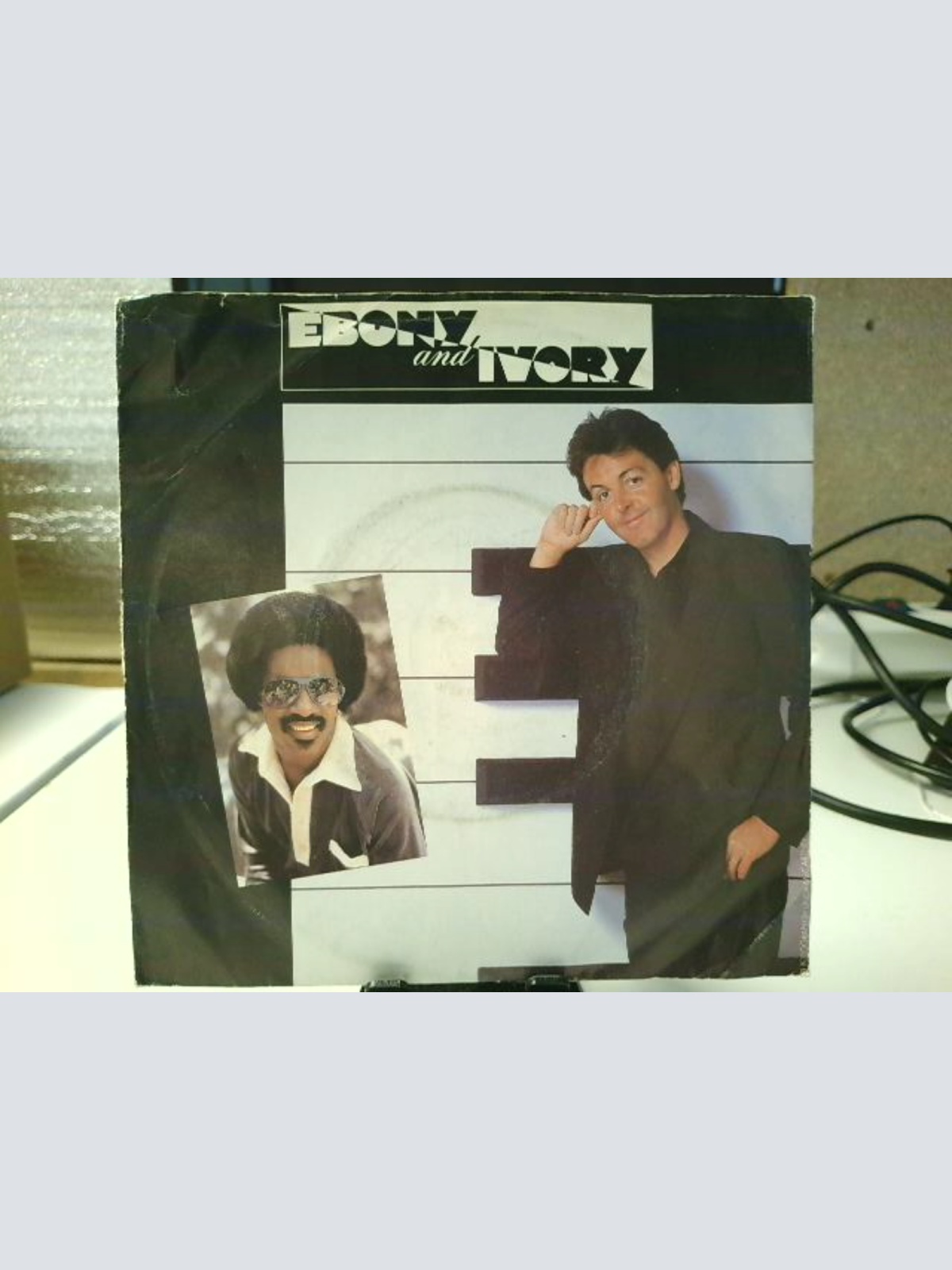 SINGLE / Paul McCartney – Ebony And Ivory