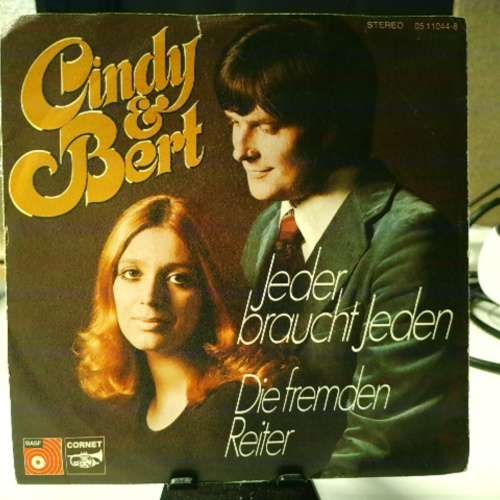 SINGLE / Cindy & Bert – Jeder Braucht Jeden