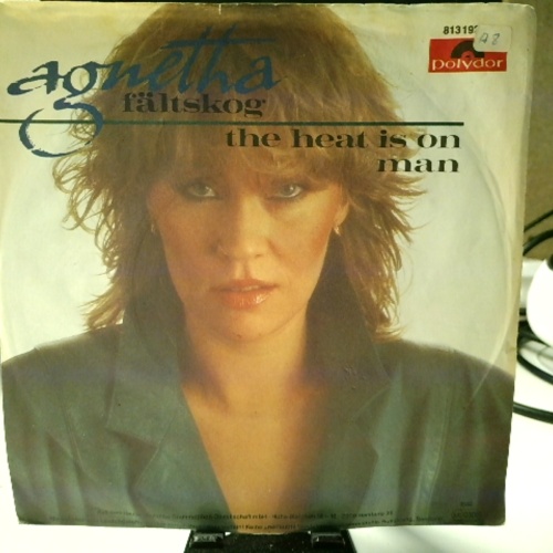 SINGLE / Agnetha Fältskog – The Heat Is On / Man