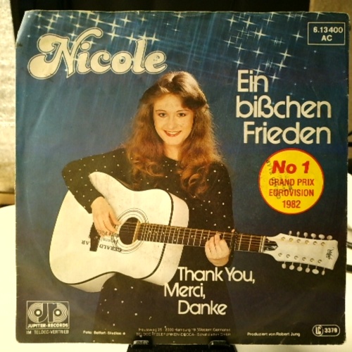 SINGLE / Nicole (2) – Ein Bißchen Frieden