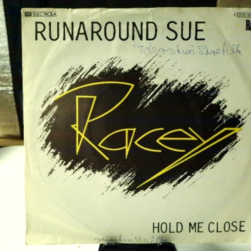 SINGLE / Racey – Runaround Sue