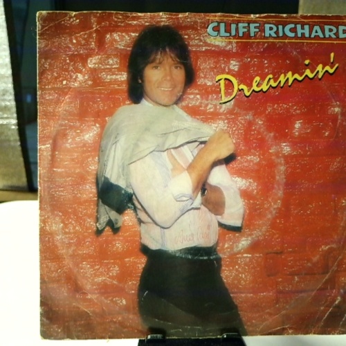 SINGLE / Cliff Richard – Dreamin'