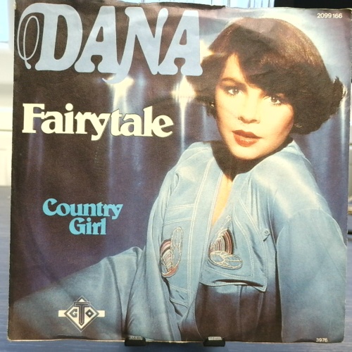 SINGLE / Dana (9) – Fairytale
