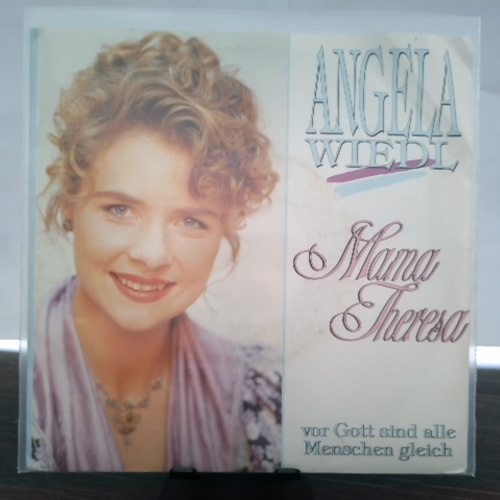 SINGLE / Angela Wiedl – Mama Theresa