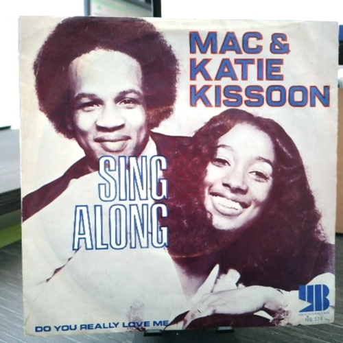 SINGLE / Mac & Katie Kissoon* – Sing Along