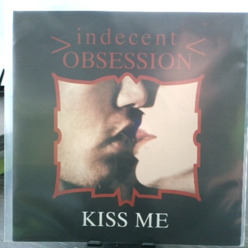 SINGLE / Indecent Obsession – Kiss Me