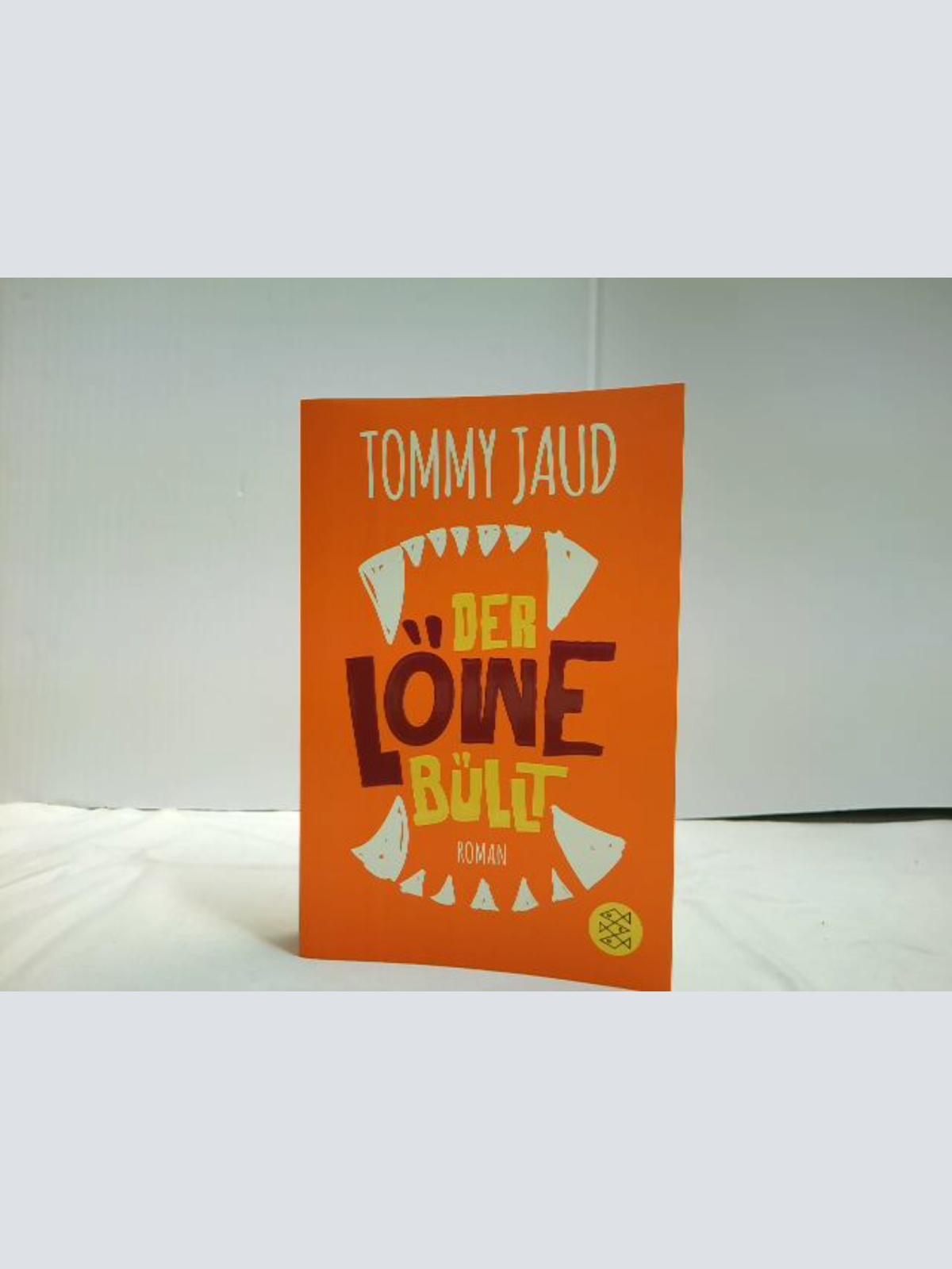 Buch / Der Löwe büllt: Roman