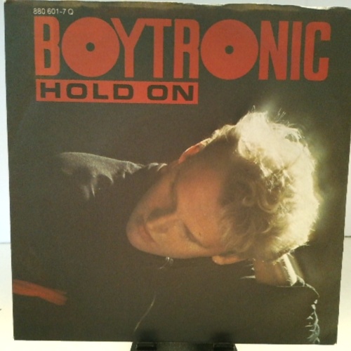 SINGLE / Boytronic – Hold On