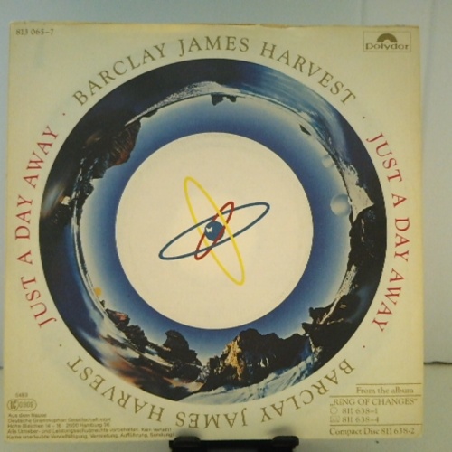 SINGLE / Barclay James Harvest – Just A Day Away