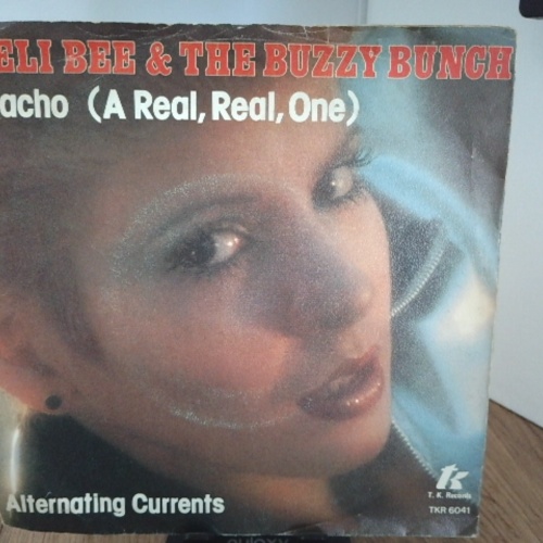 SINGLE / Celi Bee & The Buzzy Bunch – Macho (A Real, Real, One)