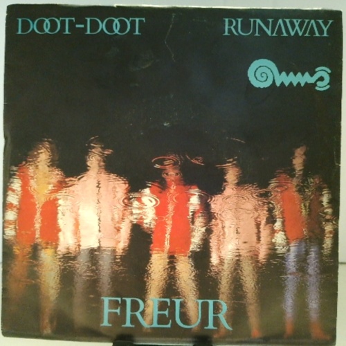 SINGLE / Freur – Doot-Doot / Runaway