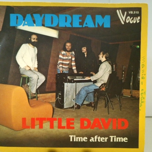 SINGLE / Daydream (10) – Little David