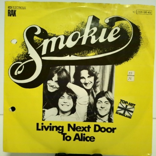 SINGLE / Smokie – Living Next Door To Alice