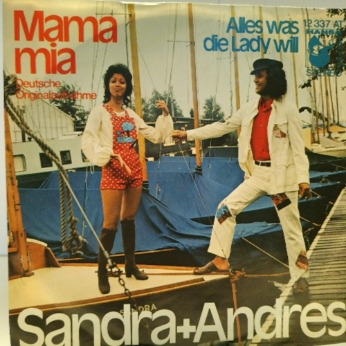 SINGLE / Sandra + Andres* – Mama Mia